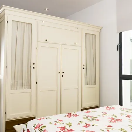 Turisticos Califal Apartment