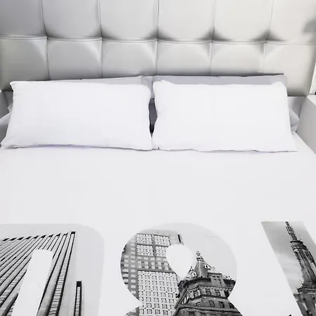 图里斯提科卡里法尔公寓 *