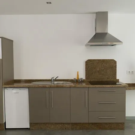 图里斯提科卡里法尔公寓